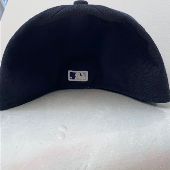 Casquette New Era Fitted - NY Yankees - Taille 7 1/8 - Bleue - Occasion